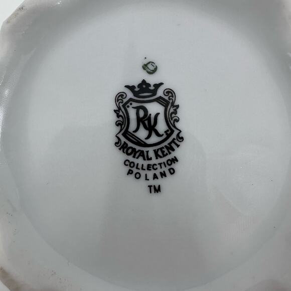 Holiday Holly by Royal Kent Collection Poland Teapot/Coffee Pot with Sugar Dish - Picture 10 of 11